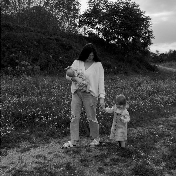 Meet your Posher, Renee - Picture 2 of 4